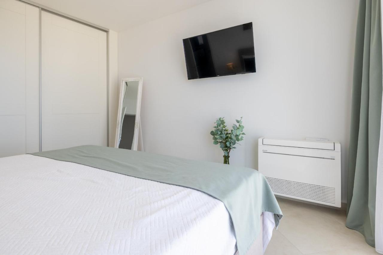 Villa Smaragd - Lapis - Luxury Apartment With Shared Pool Μακάρσκα Εξωτερικό φωτογραφία